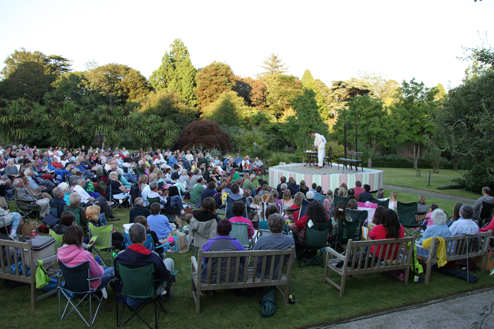 10 SPECTACULAR OUTDOOR THEATRES IN CORNWALL